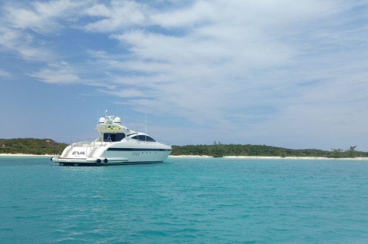 location-yacht-charter-MY-eva-Bahamas