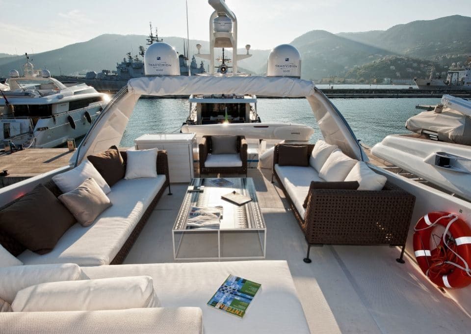 location-yacht-charter-MY-fortuna-Italy