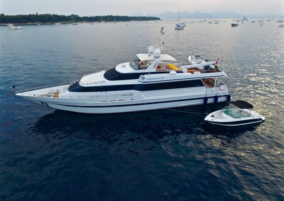 tion-yacht-charter-MY-heartbeat-of-life-balearic