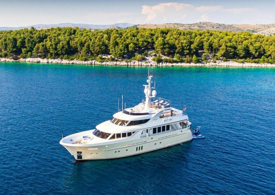 location-yacht-charter-MY-milaya-Split-Croatia