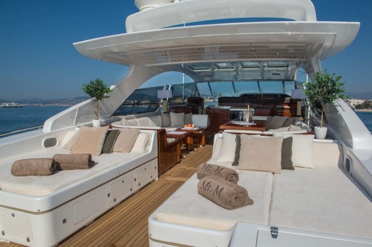 location-yacht-charter-MY-mr-m-mangusta-cannes