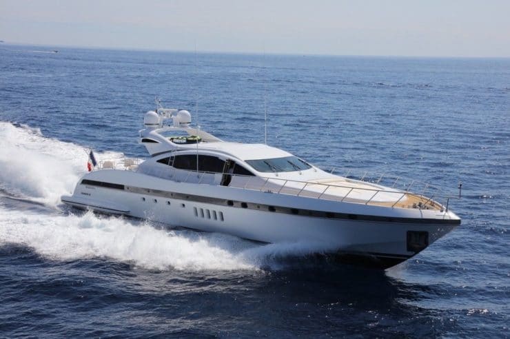 location-yacht-charter-MY-orion-mangusta-st-tropez