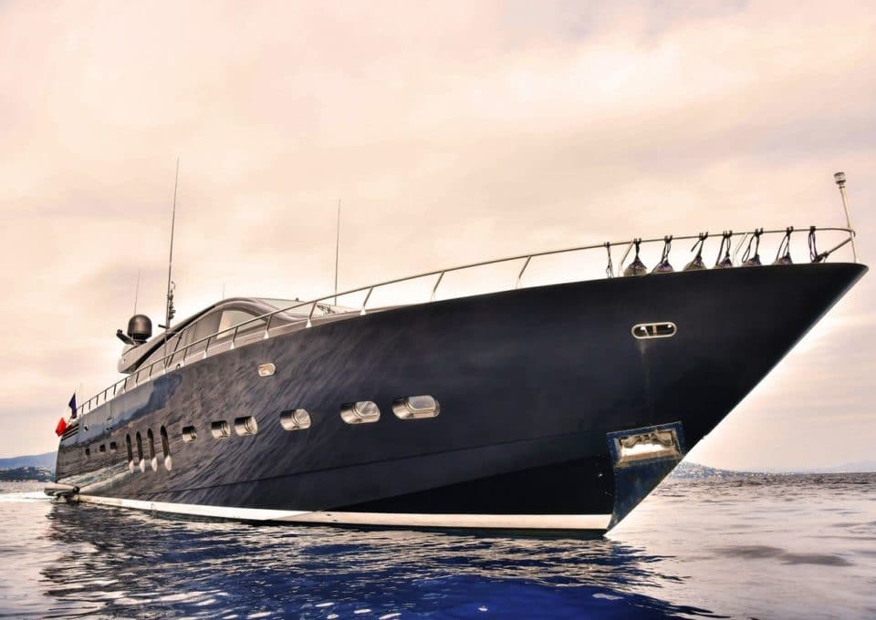 location-yacht-charter-MY-ose-st-tropez