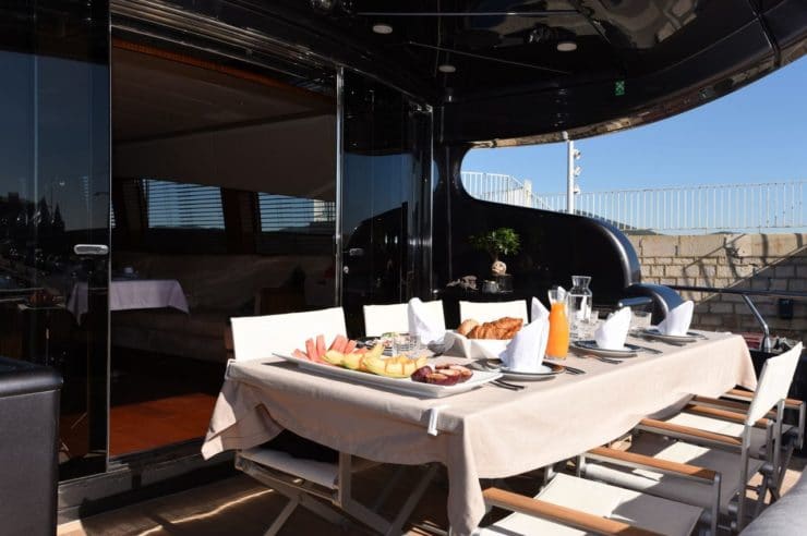 location-yacht-charter-MY-ose-st-tropez