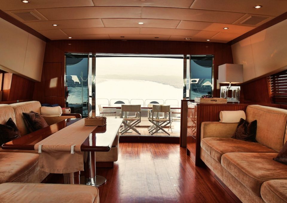 location-yacht-charter-MY-ose-st-tropez