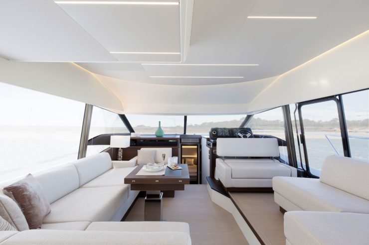 location-yacht-charter-MY-prestige-520-south-france