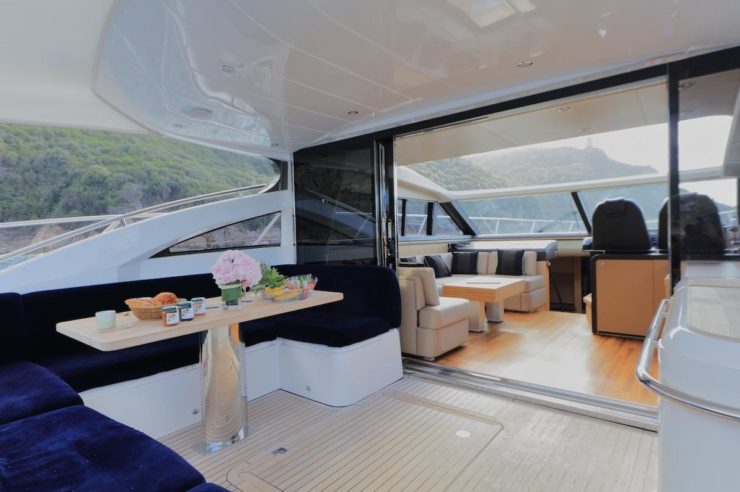 location-yacht-charter-MY-princess-v62-saint-tropez