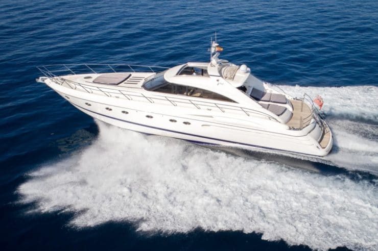 location-yacht-charter-MY-princess-v65-antibes