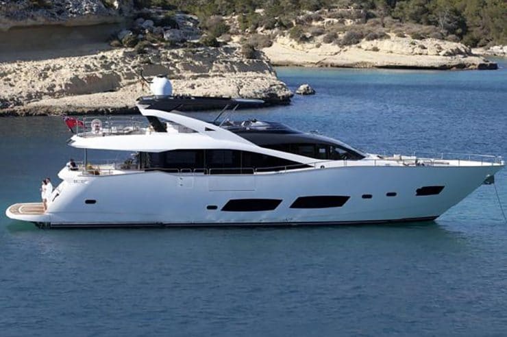 location-yacht-charter-MY-ray-III-french-riviera