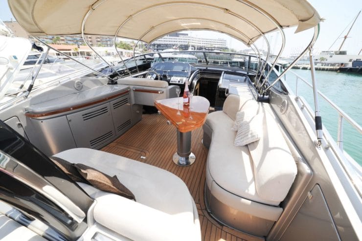 location-yacht-charter-MY-riva-rivale-52-south-france