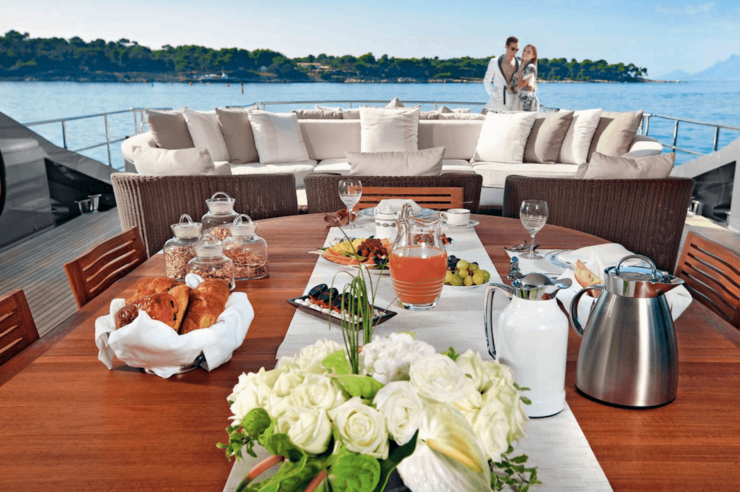 location-yacht-charter-MY-silver-wave-cannes-french-riviera