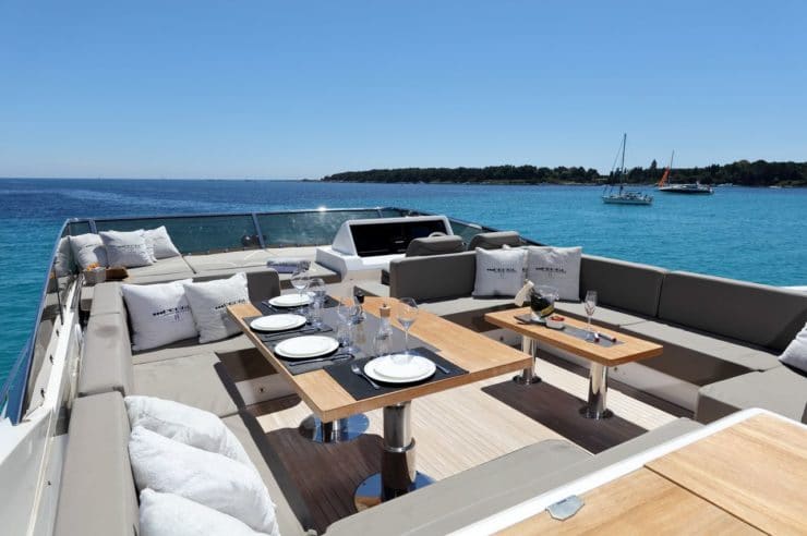 location-yacht-charter-MY-summer-breeze-France