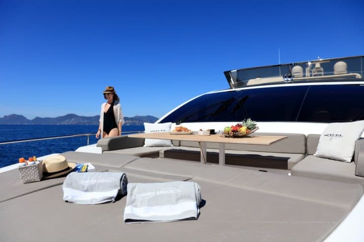 location-yacht-charter-MY-summer-breeze-France