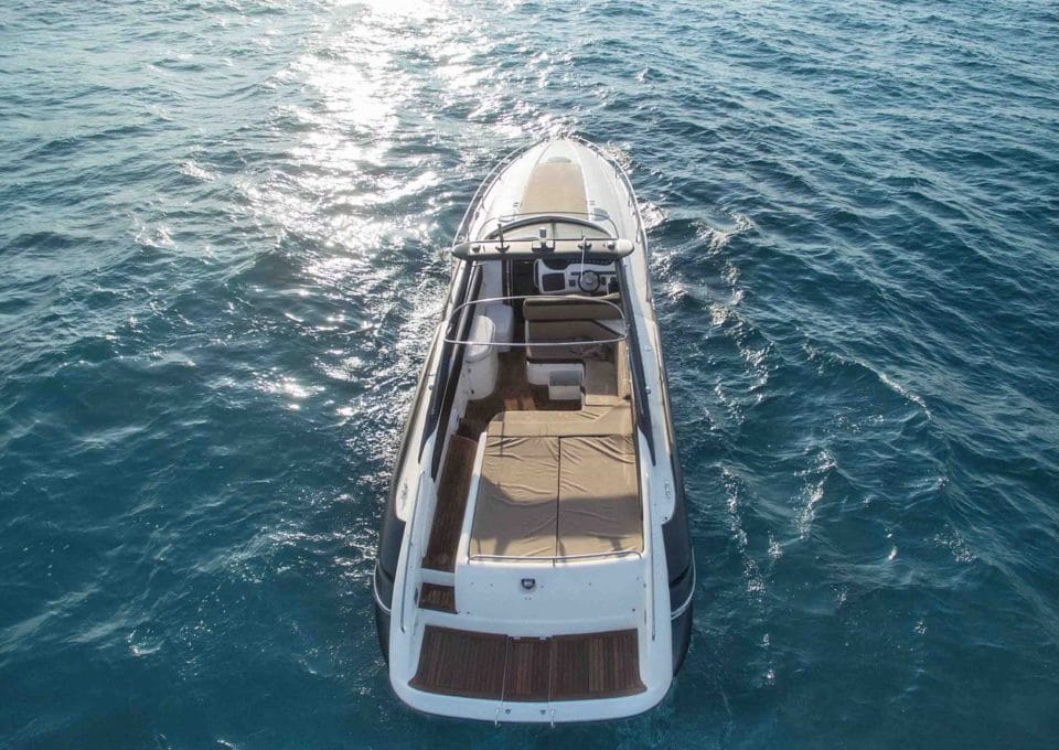 location-yacht-charter-MY-sunseeker-48-antibes