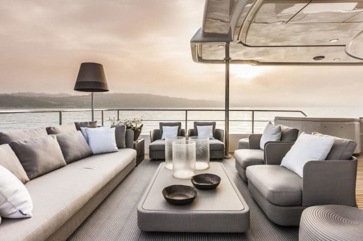 location-yacht-charter-MY-yvonne-south of france-antibes
