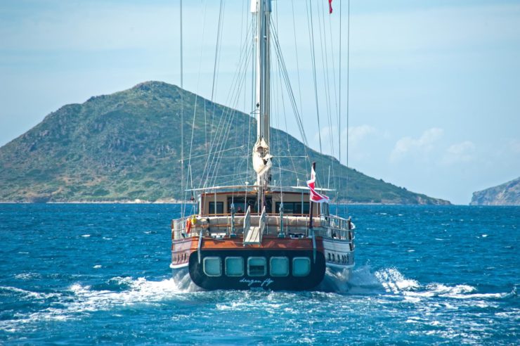 location-yacht-charter-SY-dragonfly-greece
