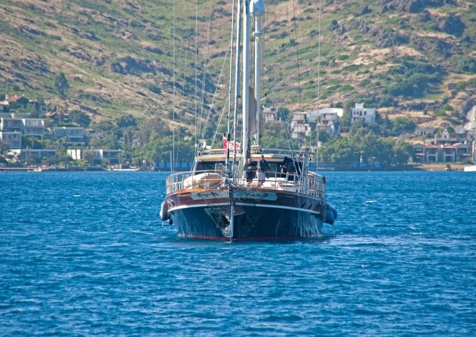 location-yacht-charter-SY-dragonfly-Greece