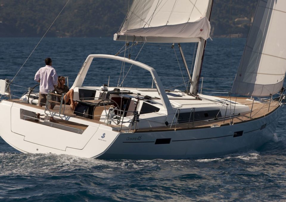 location-yacht-charter-SY-oceanis-45-cannes