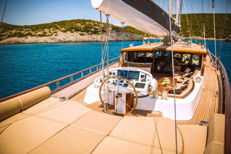 location-yacht-charter-SY-zanziba-ketch-luxury