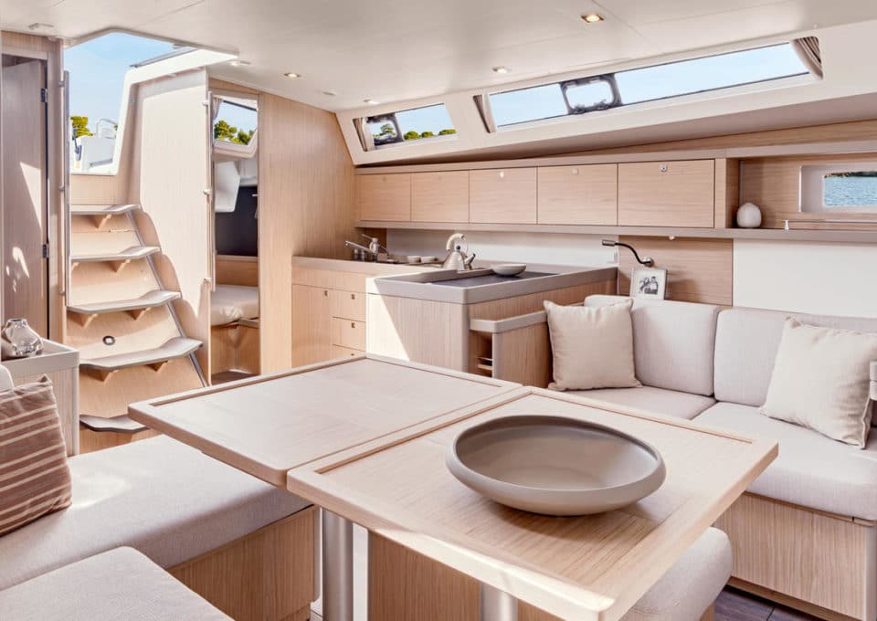 location-yacht-charter-SY-oceanis-45-cannes