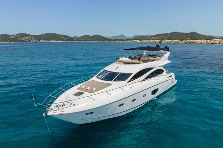 yacht-charter-m-y-cala-di-luna