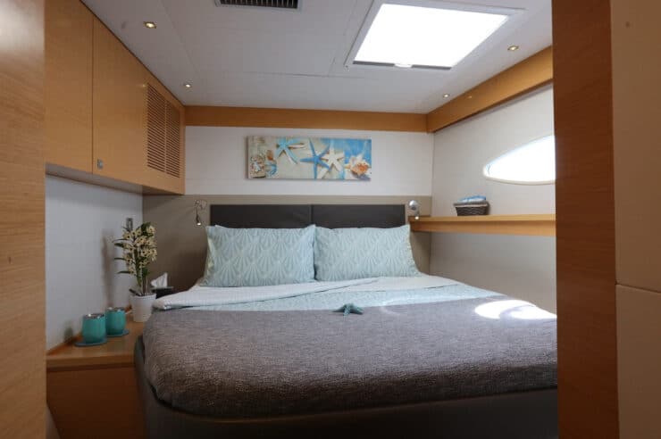 yacht-charter-m-y-lir