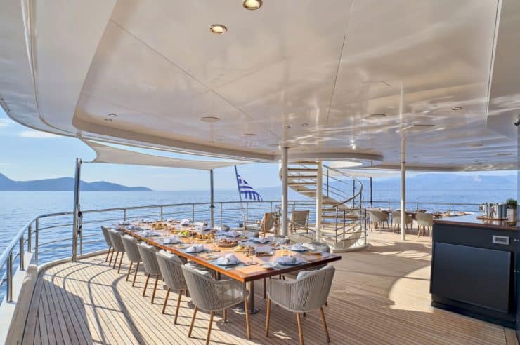 yacht-charter-m-y-marquise