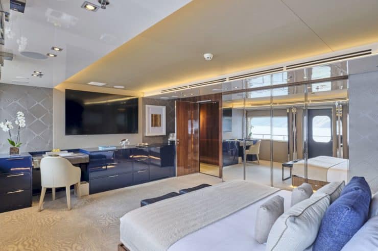 yacht-charter-m-y-marquise