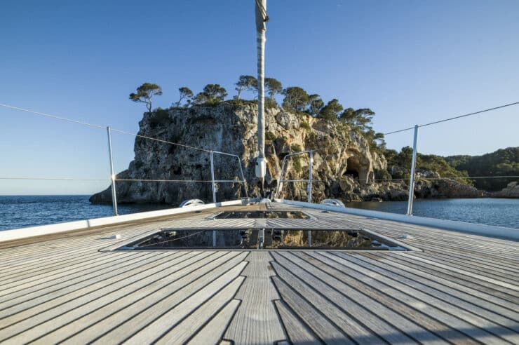 yacht-charter-s-y-thea