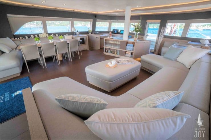 location-yacht-charter-SY-joy-catamaran-french-polynesia