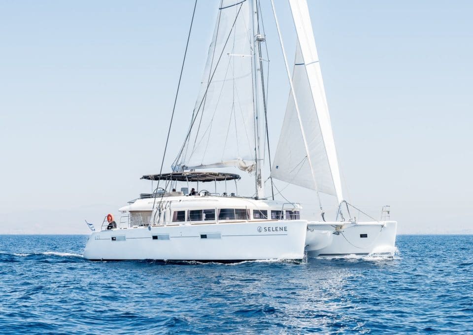 catamaran-yacht-charter-s-y-selene-greece