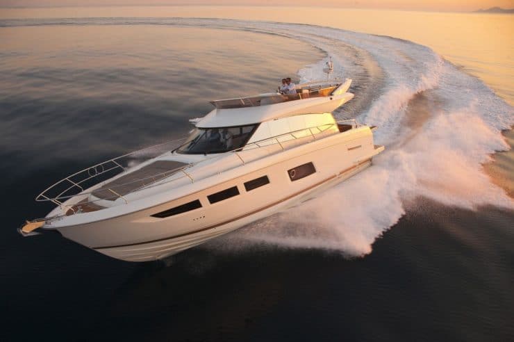 day-rental-charter-m-y-prestige-550-fly-cannes