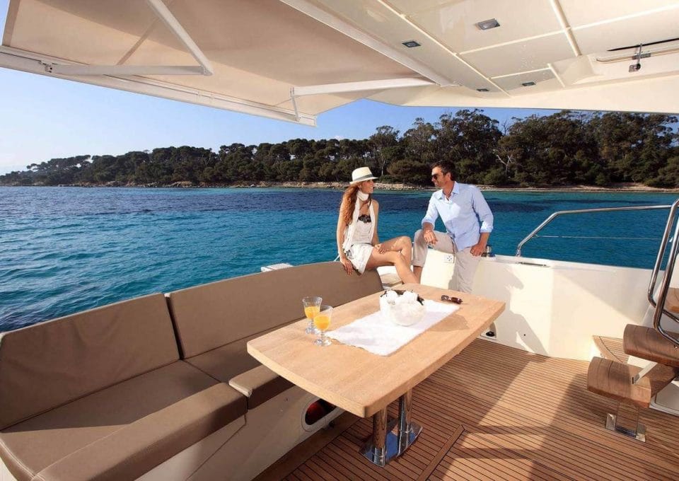 day-rental-charter-m-y-prestige-550-fly-cannes