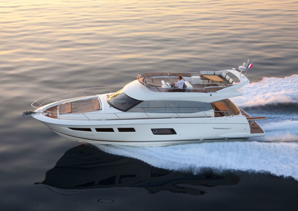 day-rental-charter-m-y-prestige-550-fly-cannes