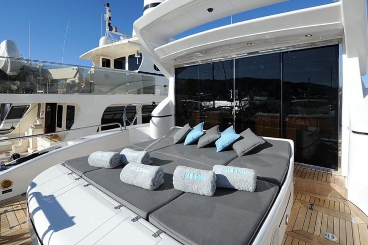 day-charter-rental-m-y-mangusta-72-kissmi-cannes