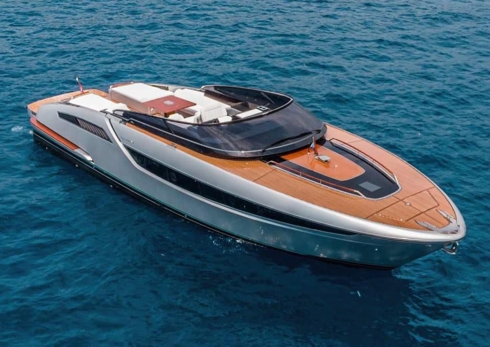 day-charter-yacht-rental-m-y-Dolce-Riva-48