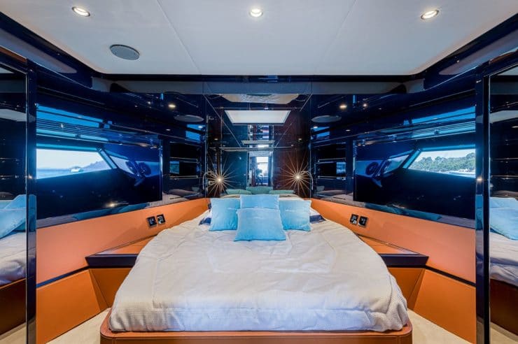 day-yacht-charter-Riva-MY-Dolce-Riva-48-cannes-monaco