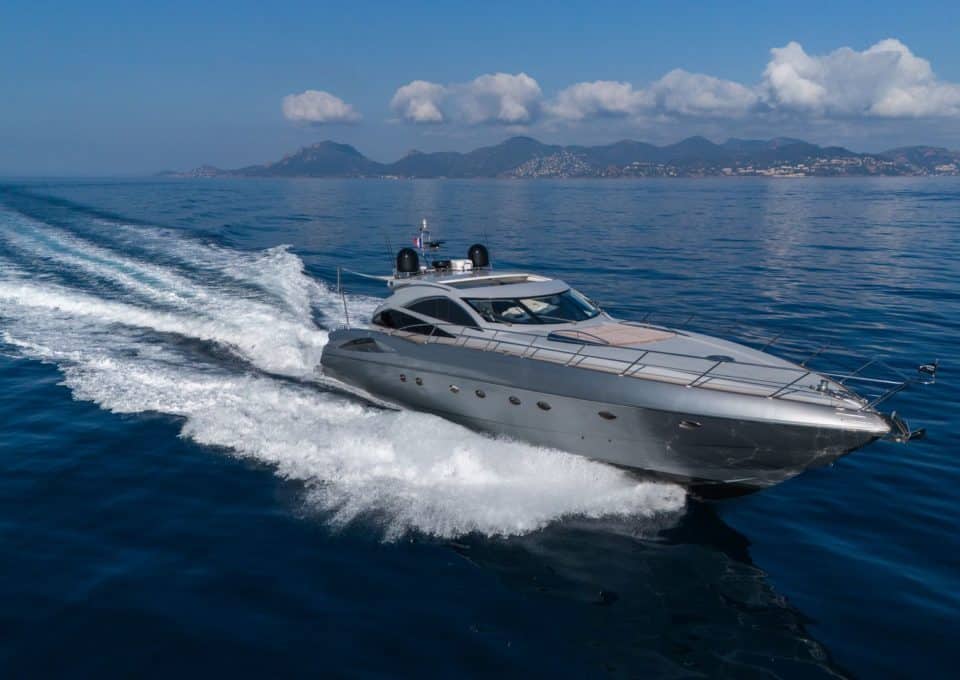 CHARTER_YACHT_IMPERIUM