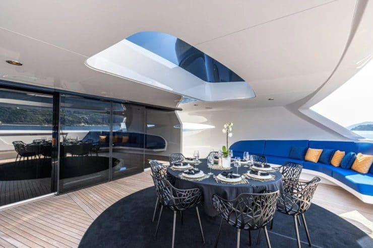 Yacht-Charter-M-Y-Royal-Falcon-One