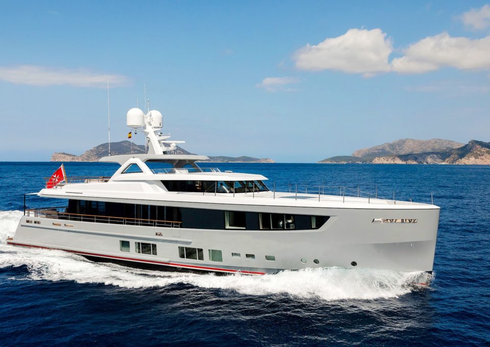 Yacht-charter-M-Y-CALYPSO