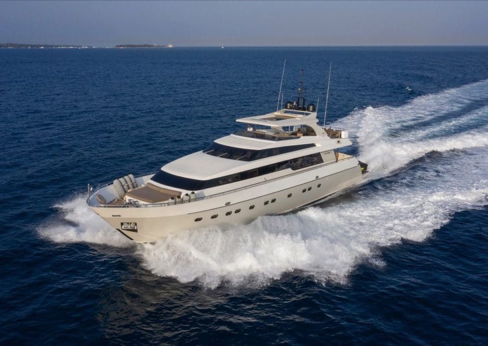 Yacht-charter-M-Y-FASTER_