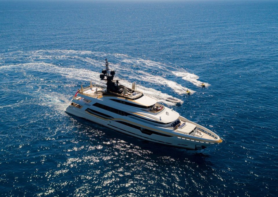 Yacht-charter-M-Y-TAIBA