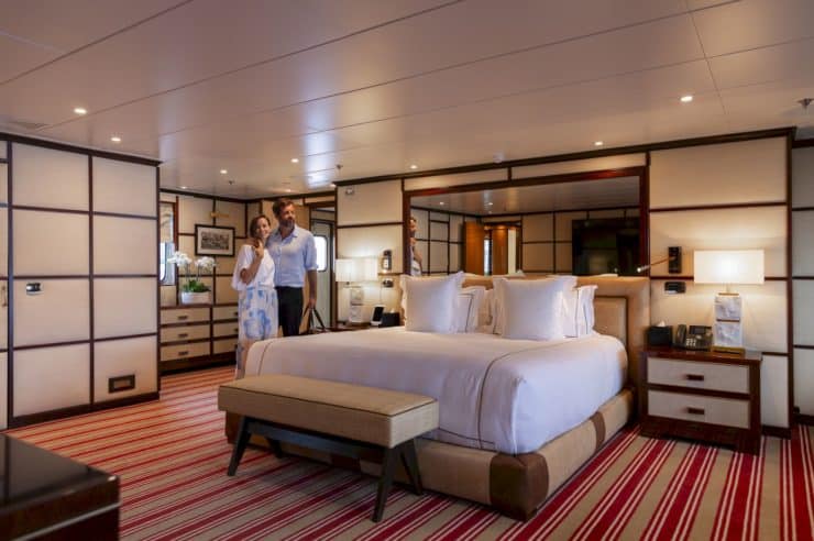 yacht-charter-m-y-force-blue