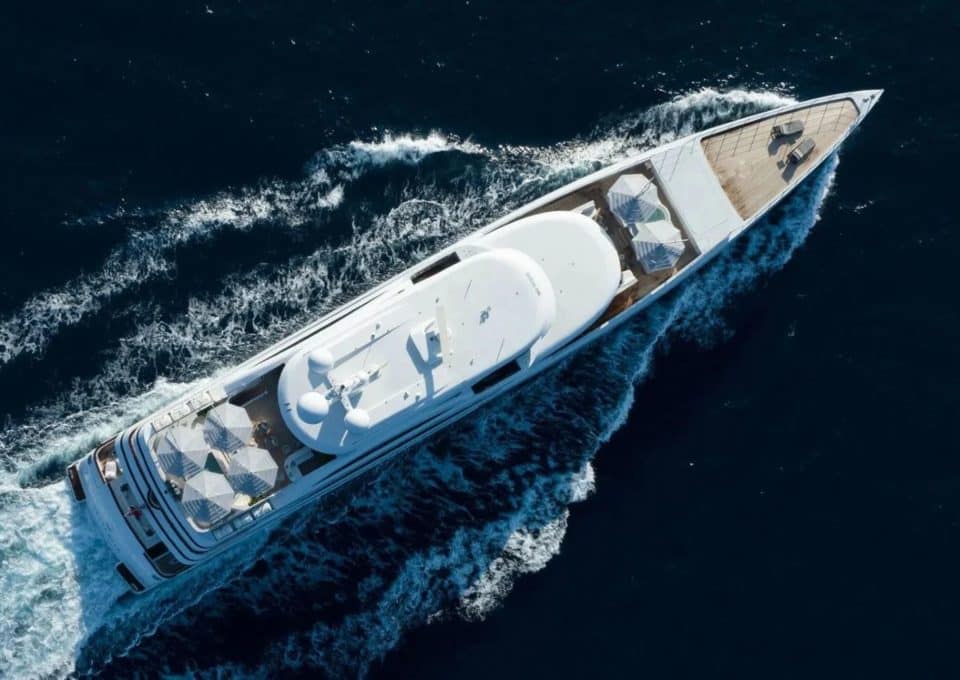 yacht-charter-m-y-soundwave