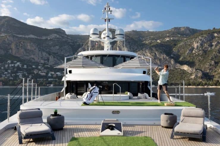 yacht-charter-m-y-soundwave