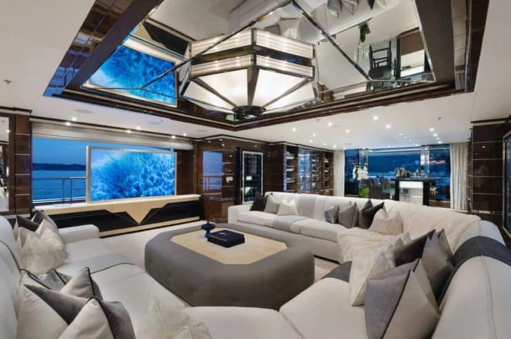 yacht-charter-m-y-soundwave