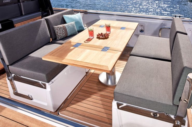 Yacht-charter-M-Y-FJORD-38