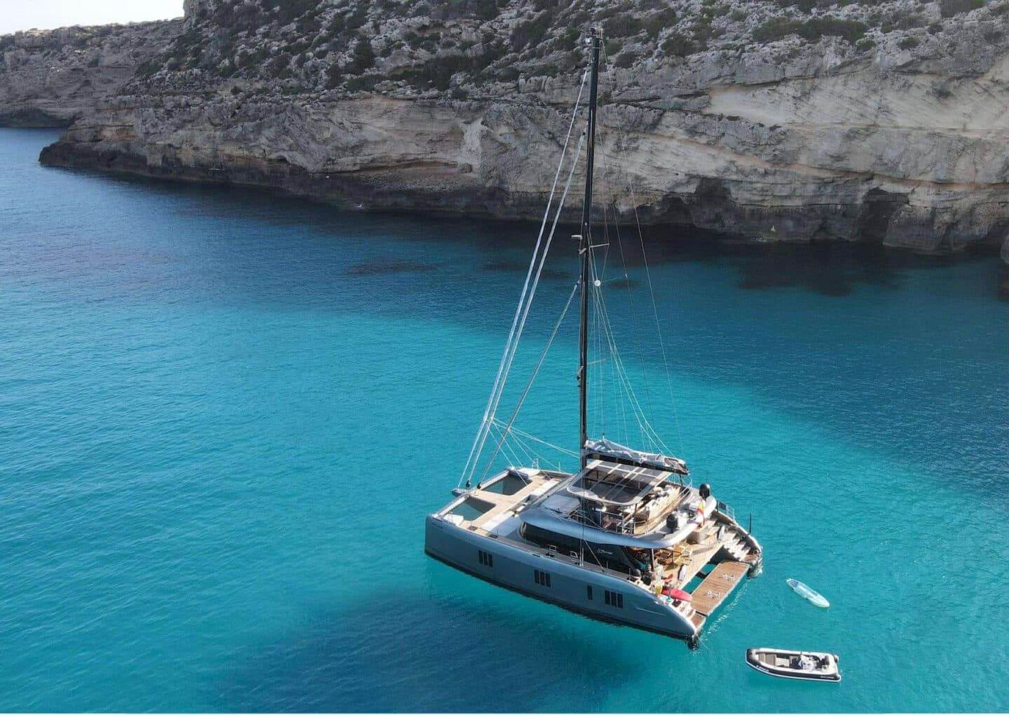 S/Y CALMA | Charter with Arthaud Yachting catamaran-charter-s-y-calma