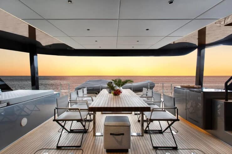 catamaran-charter-s-y-calma