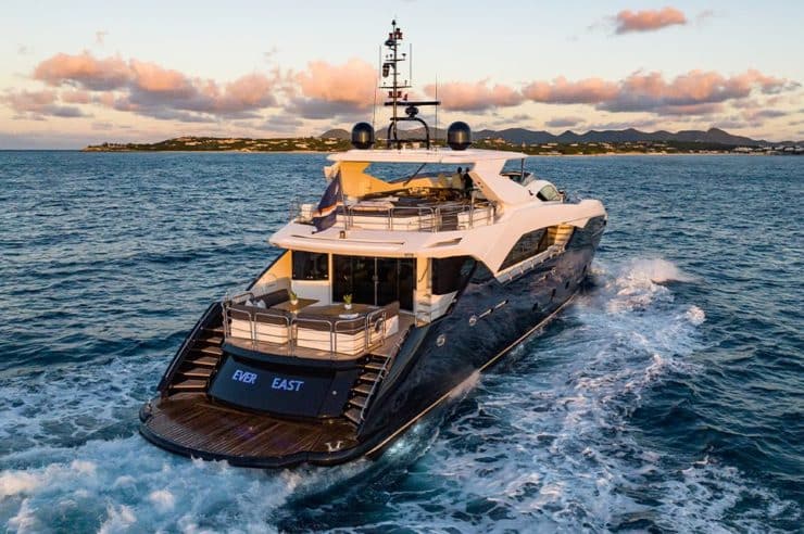 yacht-charter-m-y-evereast